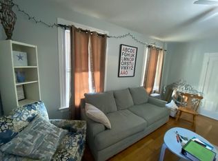 15 Carey St #21R, Newport, RI 02840