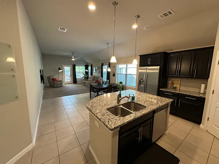 909 Hartman Dr — Photo 9