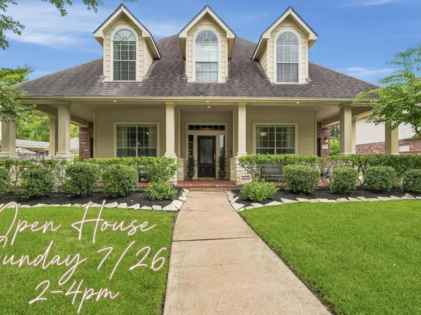 8310 Big Bend Dr, Sugar Land, TX 77479
