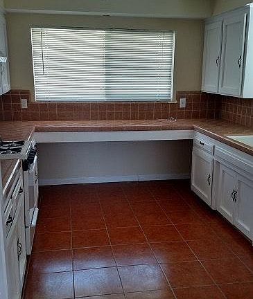 4th image of 56055 Sunland Dr #A