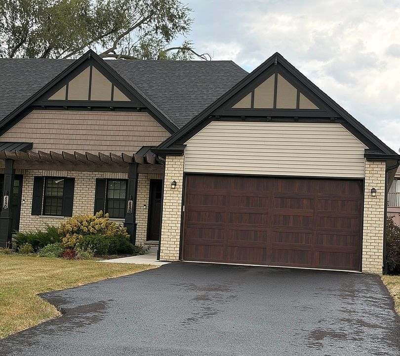 1st image of 548 Mihelich Ln