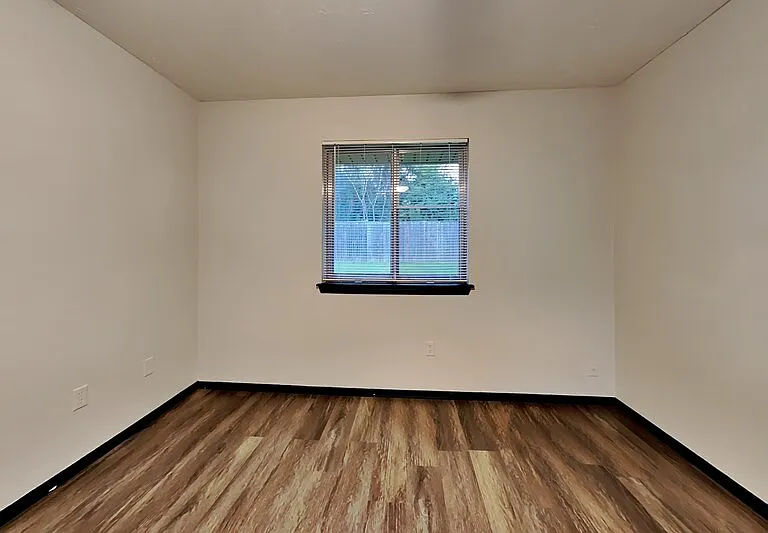 640 N Markwell Ave — Photo 14