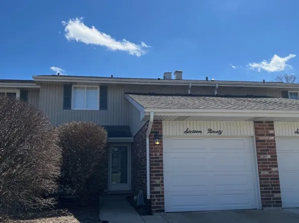 1690 Darwin Ct, Wheaton, IL 60189
