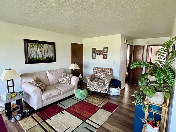 3rd image of 3208 Ogden Ave #2