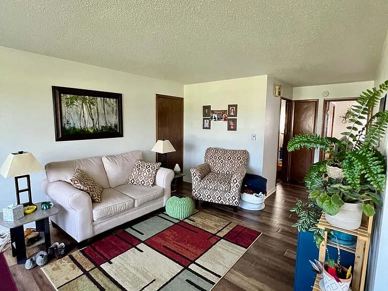 3208 Ogden Ave — Photo 3