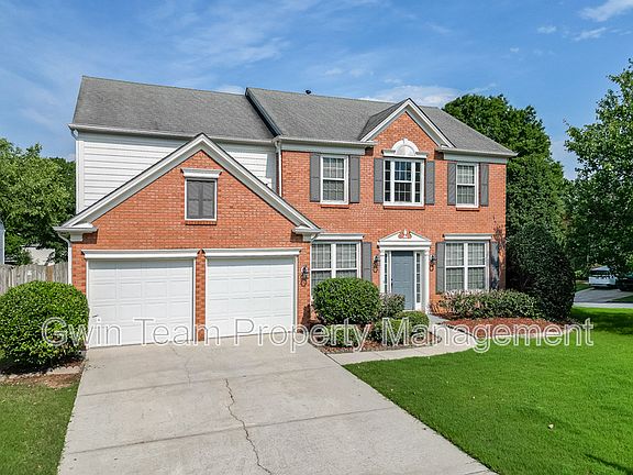 2nd image of 305 Leatherman Ct