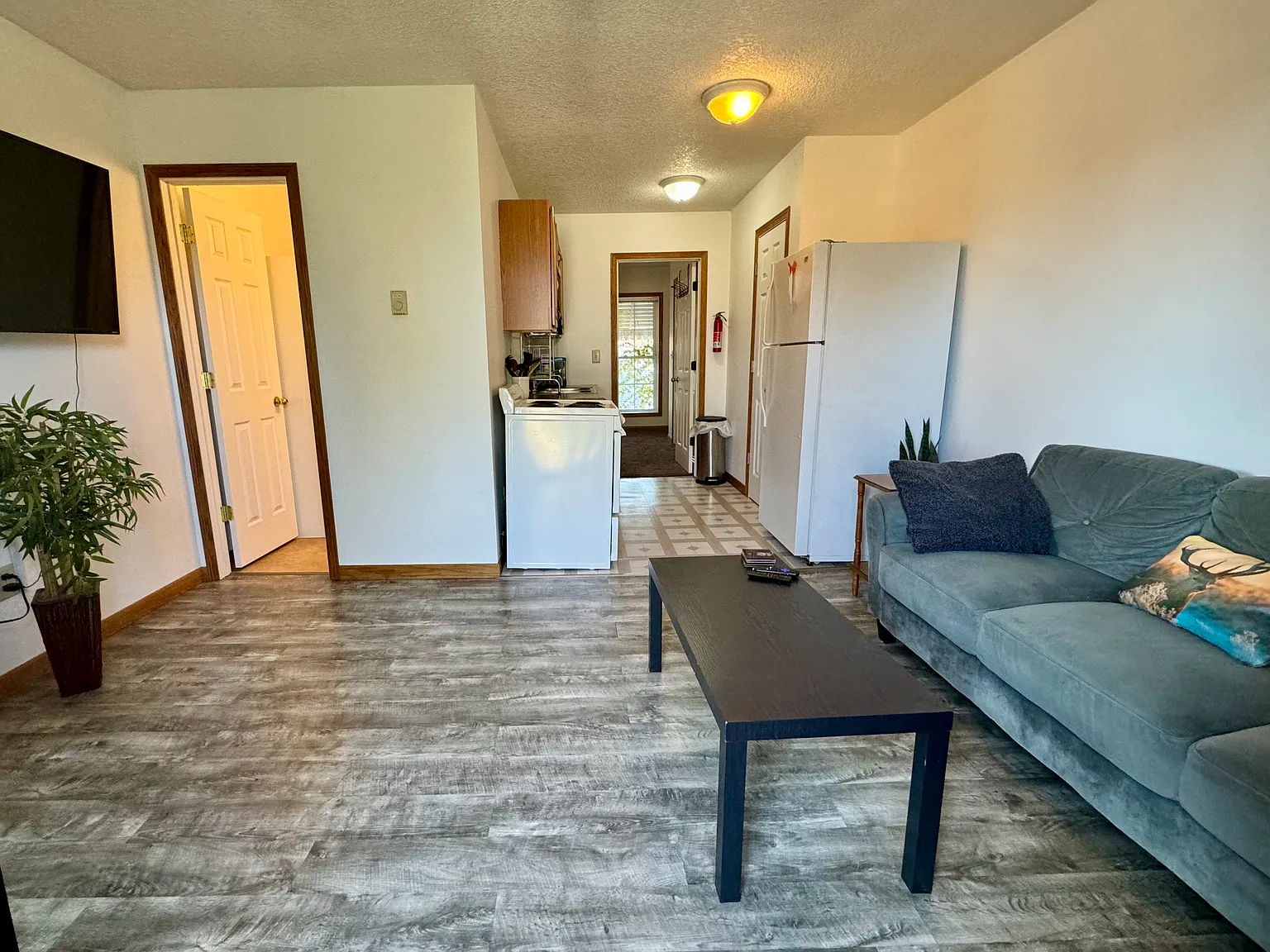 1 bed, 364 sqft, $825 — Photo 1
