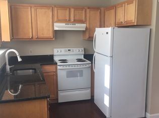 14 Woods Dr #14, Norwich, CT 06360