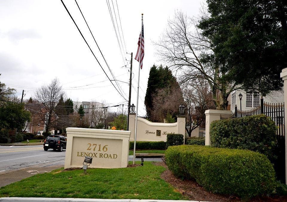 1st image of 3208 Pine Heights Dr NE #3208