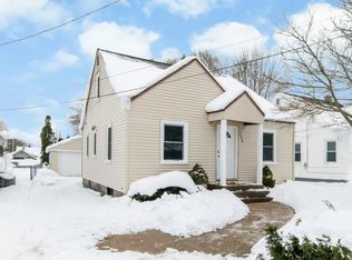 1538 Powers Ave NW, Grand Rapids, MI 49504