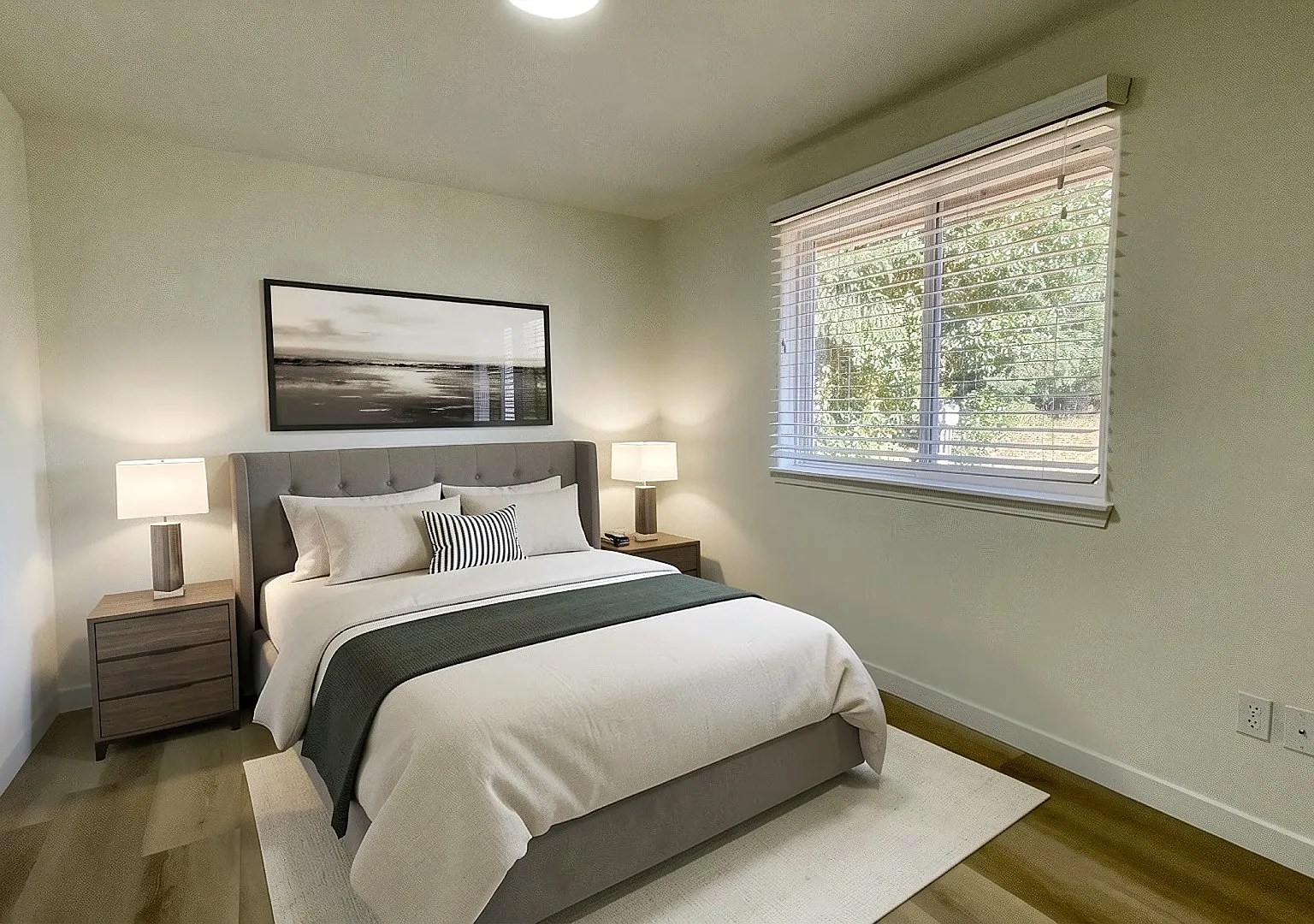 Move-In Ready Luxury Rental - Beautifully Renovated 3 Bedroom, 2 Bathroom Duplex In Quiet Cul-de-... — Photo 2