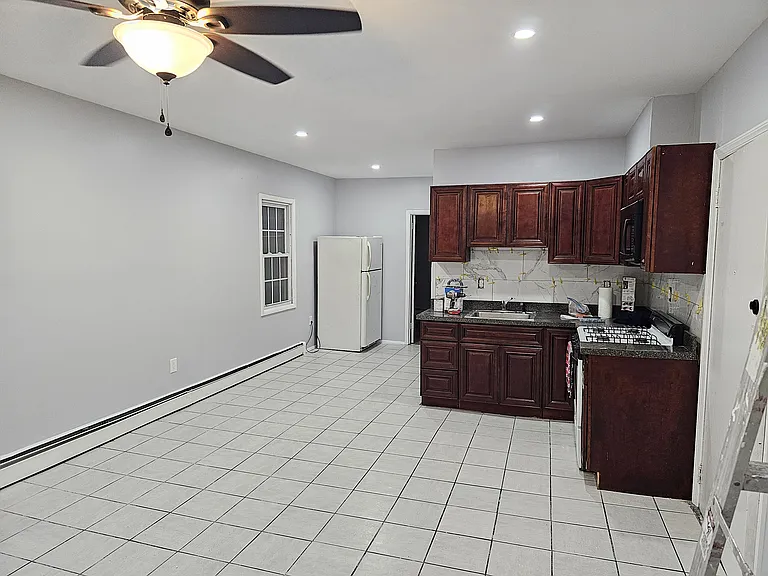 226 Duncan Ave #2 — Photo 13
