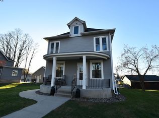 324 2nd Ave, Wanamingo, MN 55983