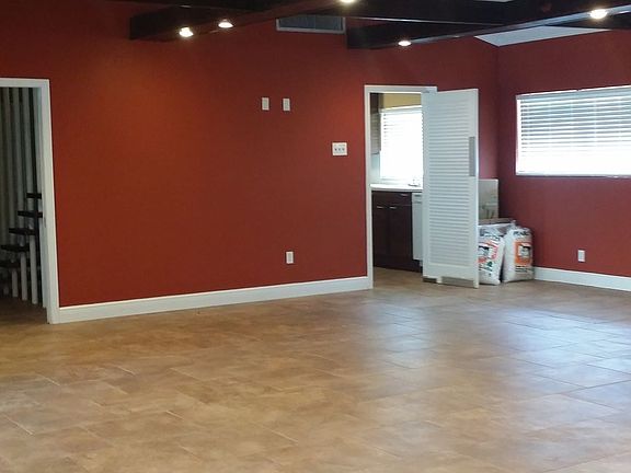 3rd image of 1400 11th St