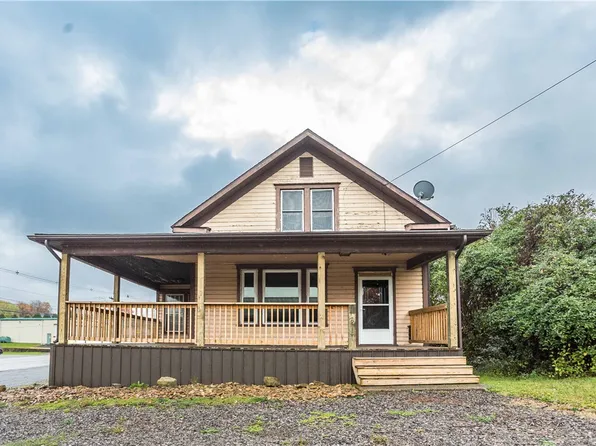 5 W Philadelphia St, Armagh, PA 15920