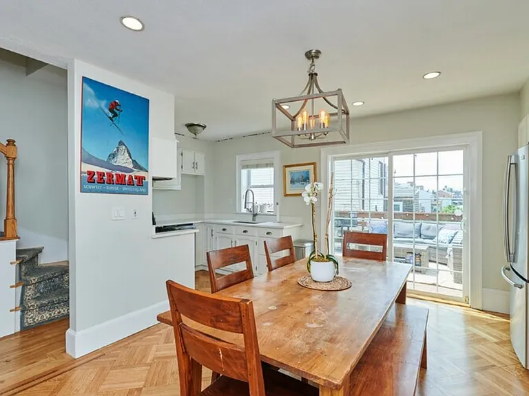 37 G St — Photo 9