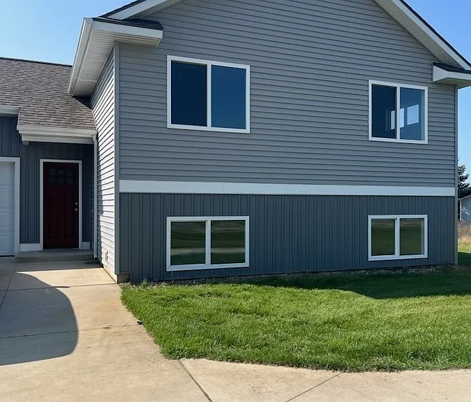 3228 Babylon Rd — Photo 1