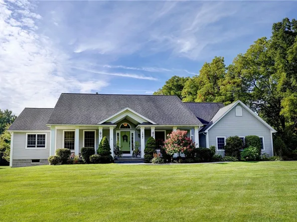 1847 Kennedy Rd, Webster, NY 14580