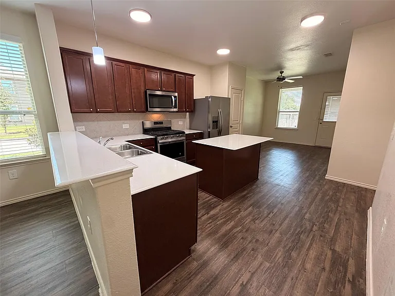 4622 Champions Landing Dr — Photo 5