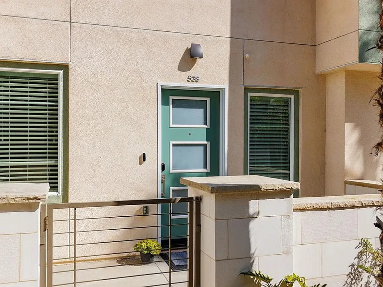 538 Doheny Way — Photo 26
