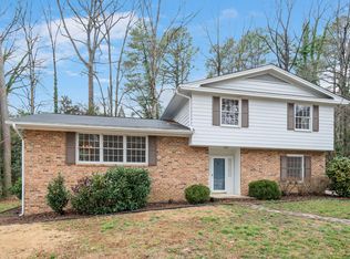 4905 Brookhurst Pl, Raleigh, NC 27609