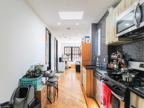 276 E 23rd St APT 3, Brooklyn, NY 11226