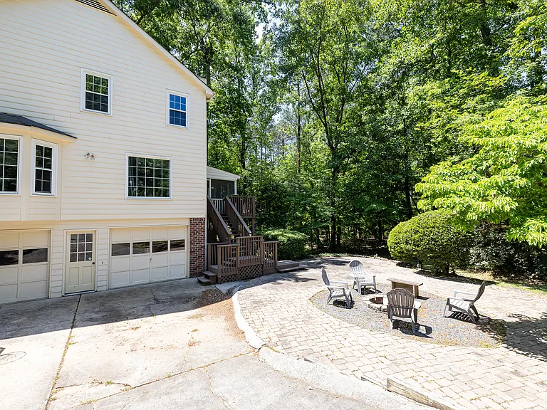 2124 Rockland Ct — Photo 52