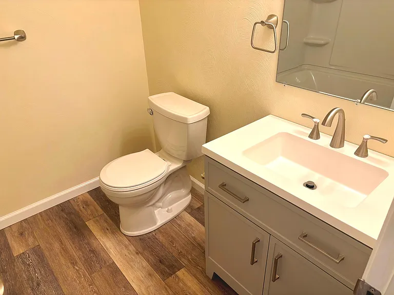 1222 Frank Ave — Photo 12