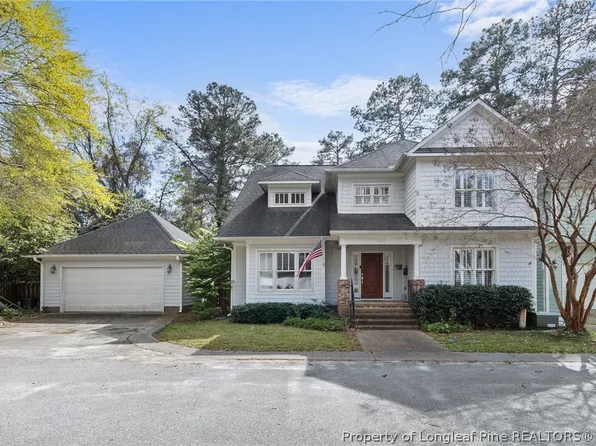 1405 Grace View Pl, Fayetteville, NC 28305