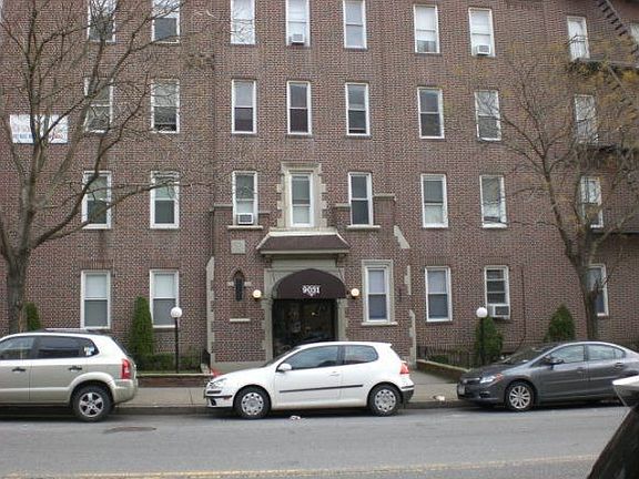 3rd image of 9031 Fort Hamilton Pkwy APT 1H