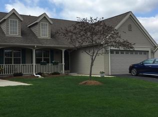 1342 Groves Ln, Union Grove, WI 53182