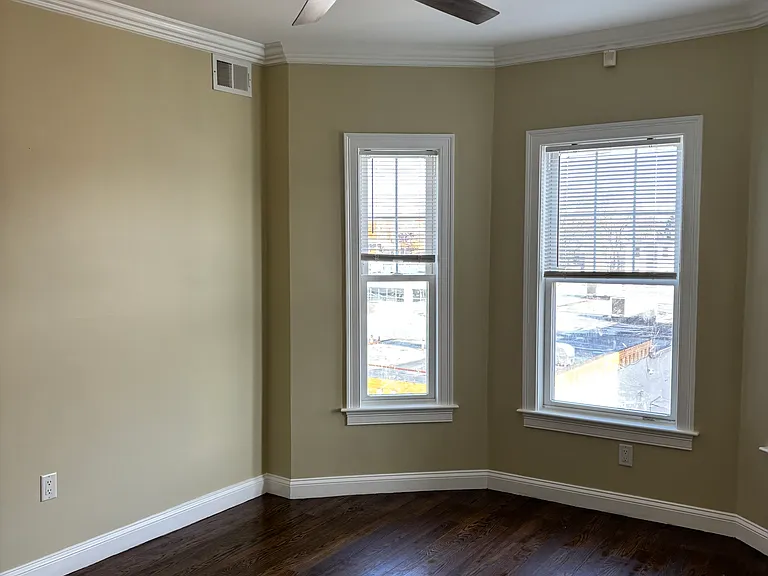 11 Maywood St #3 — Photo 7
