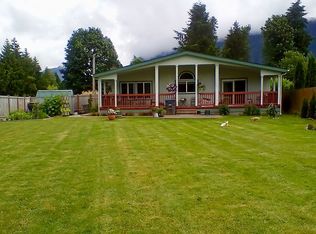 635 Mountain Loop Hwy, Darrington, WA 98241