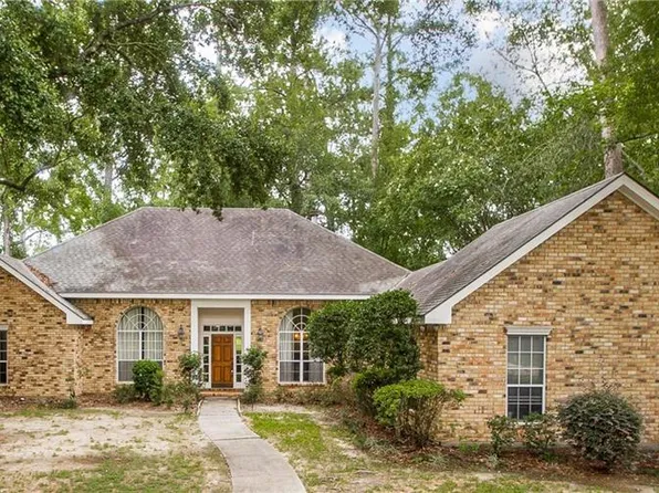 718 N Beau Chene Dr, Mandeville, LA 70471