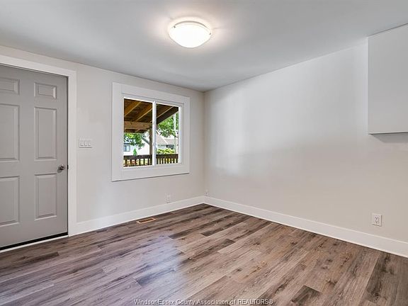 2nd image of 301 Erieview Dr