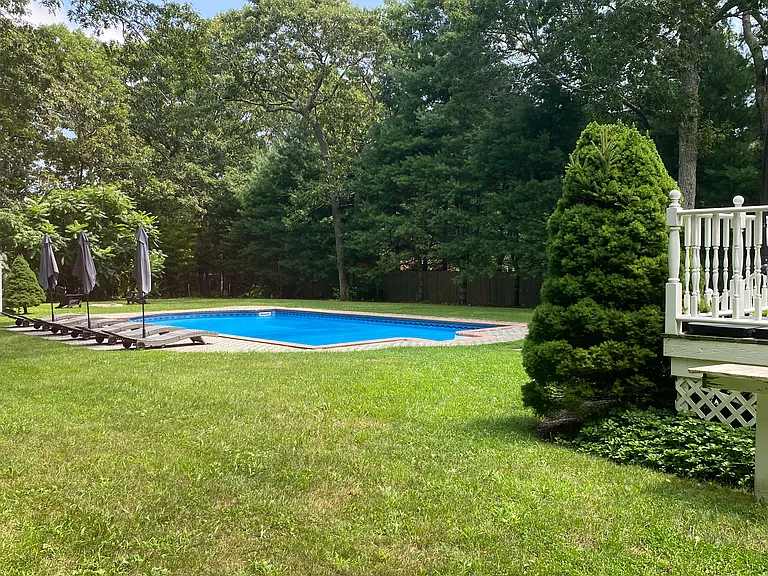 133 Middle Hwy — Photo 6