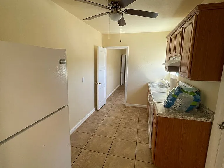 1003 S 6th Ave #B — Photo 7