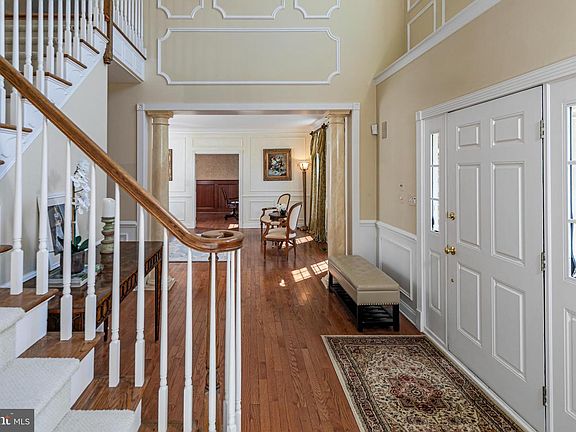 5th image of 50 Stone Cliff Rd