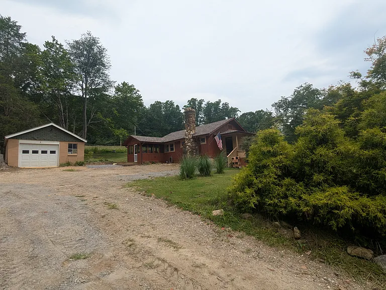 174 Warren Creek Rd — Photo 3