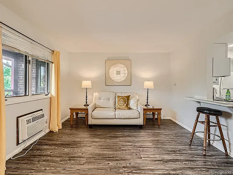 1370 Estes St #302 — Photo 6