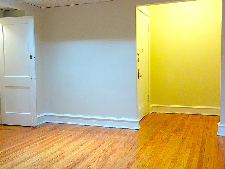 Park Spring Manor — Photo 14