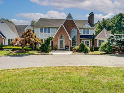 10 Colony Drive, Marlboro, NJ, 07746