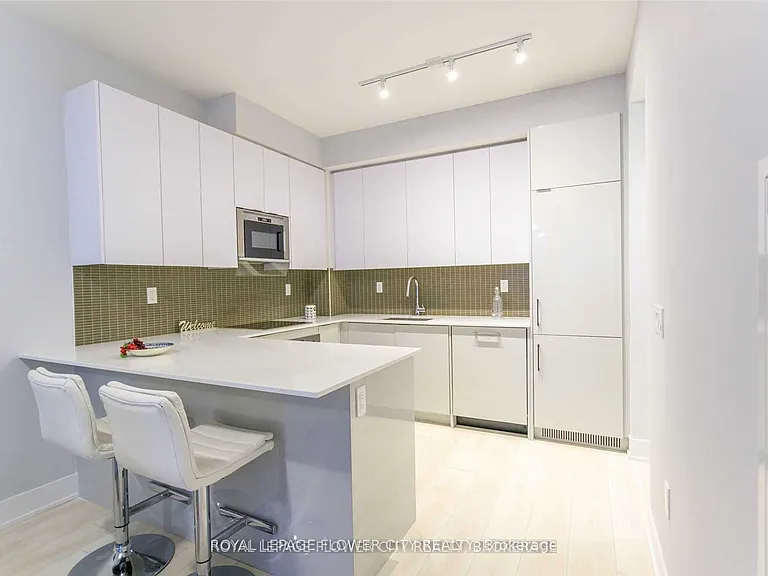 2908 Highway 7 Rd #910 — Photo 18