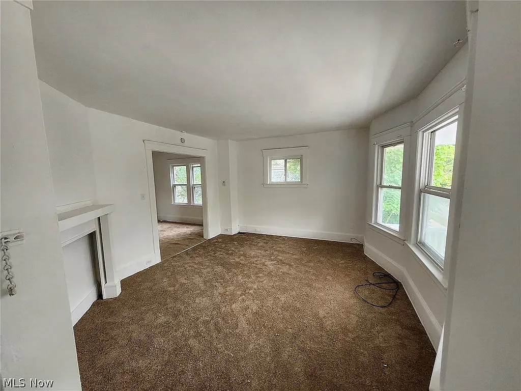3 bed, 1250 sqft, $1,350 — Photo 3