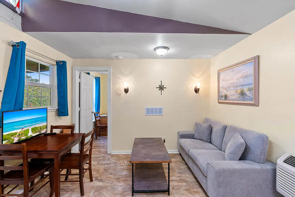 1 bed, 1.0 bath, 384 sqft, $800 — Photo 4