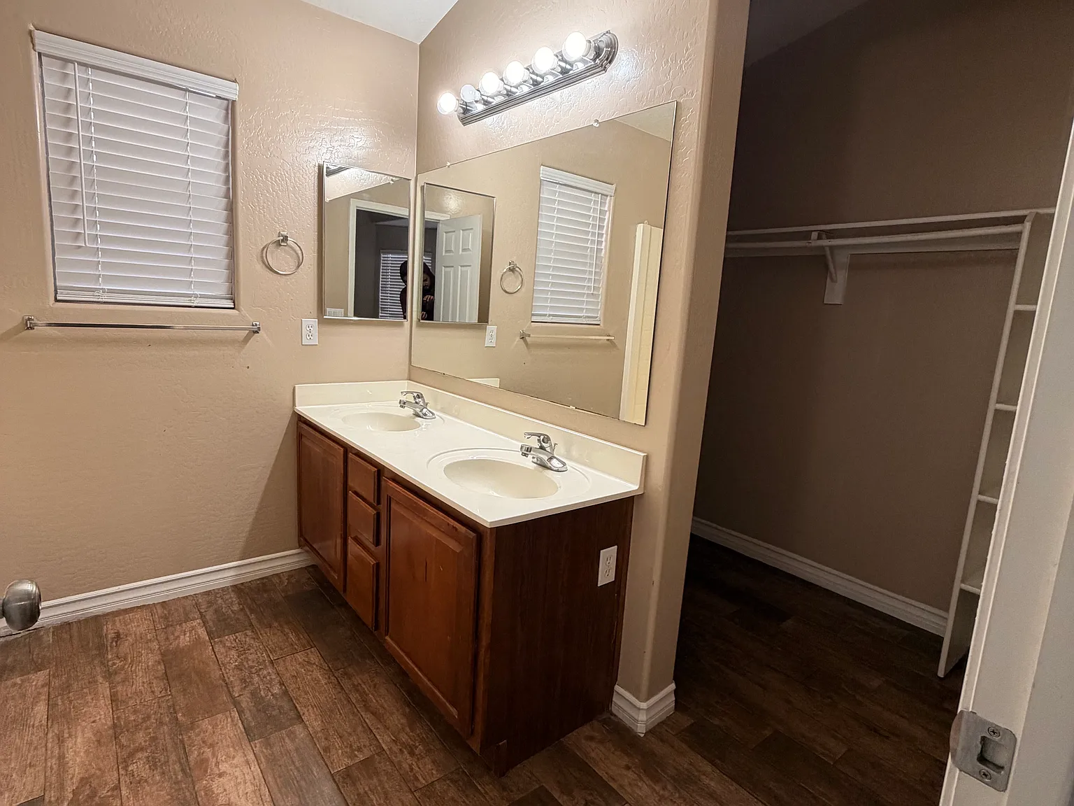 4 bed, 1527 sqft, $2,600 — Photo 4