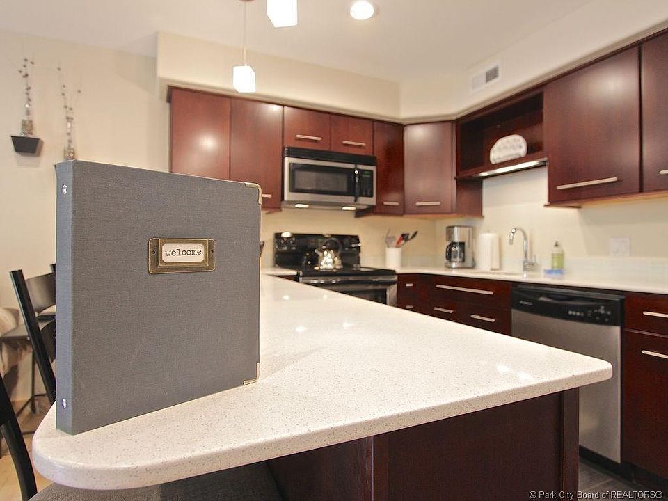 1st image of 1487 Woodside Ave #104B