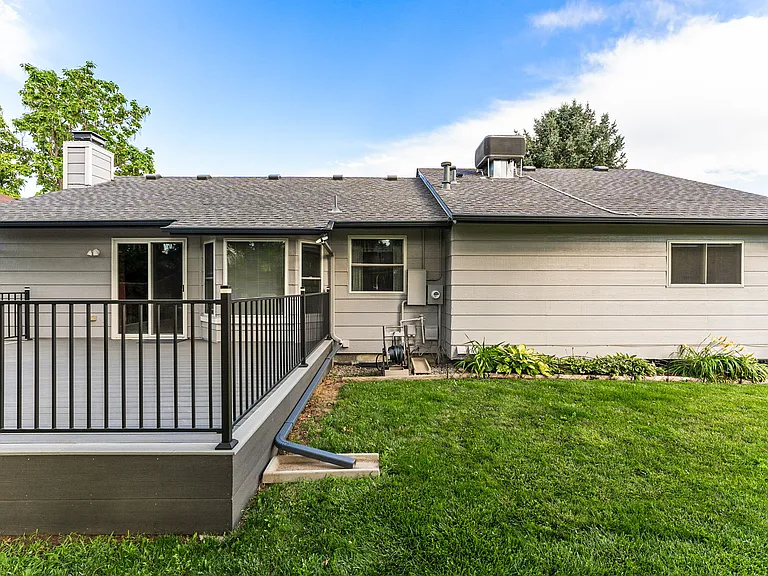 249 S Buchanan Ave — Photo 52