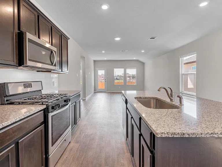 585 Apache Plum Dr — Photo 13