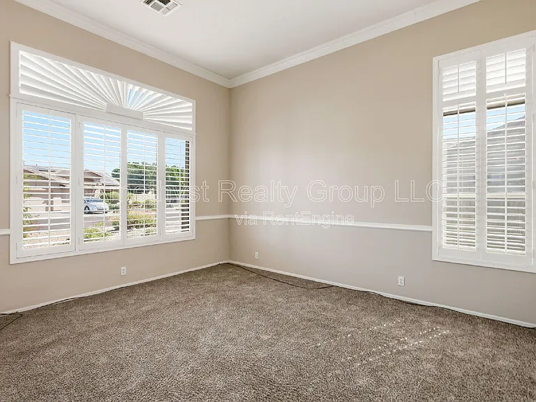 7017 W Greenbriar Dr — Photo 20